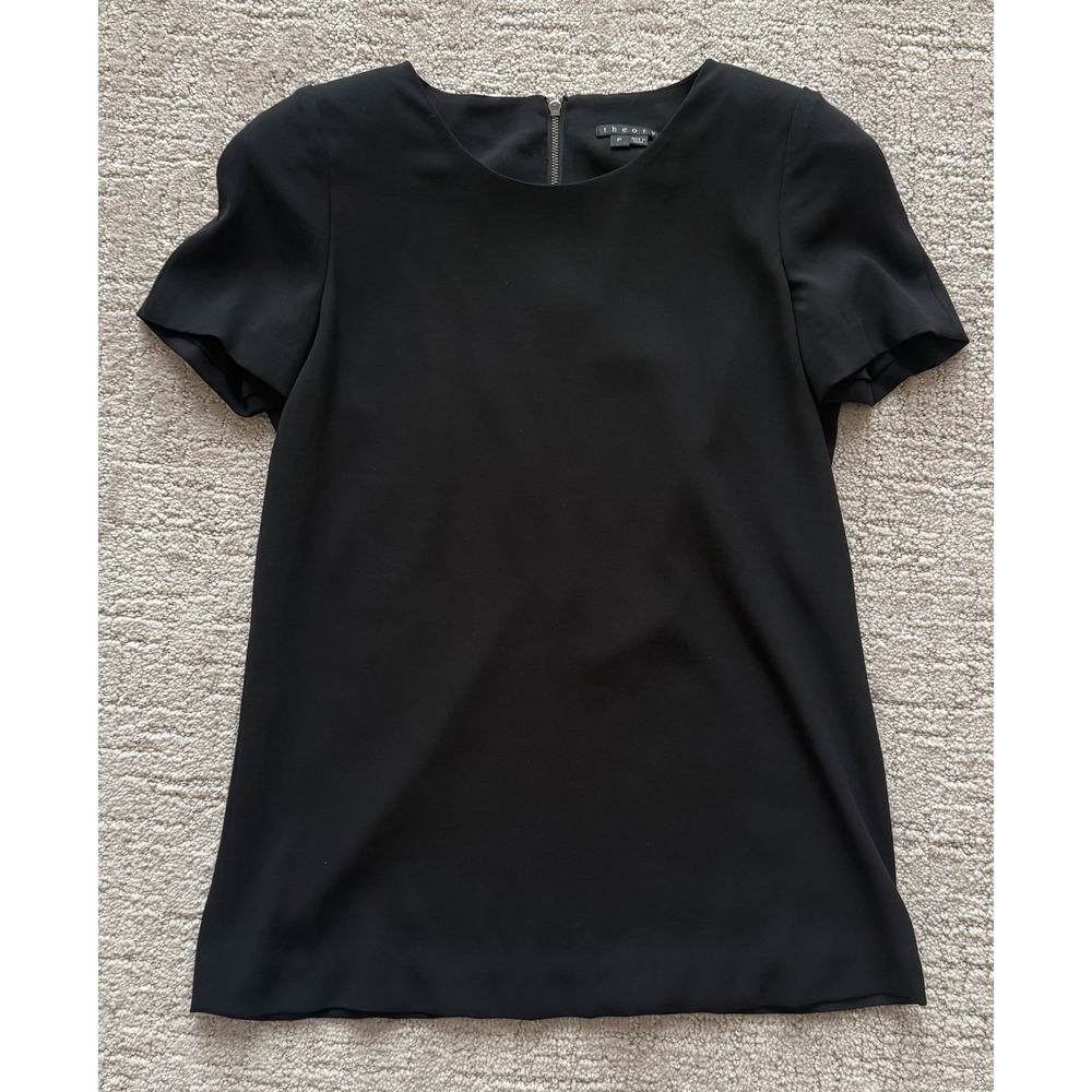 Theory Black Short-Sleeve Crewneck Top Shoulder Pads Minimalist Career Petite